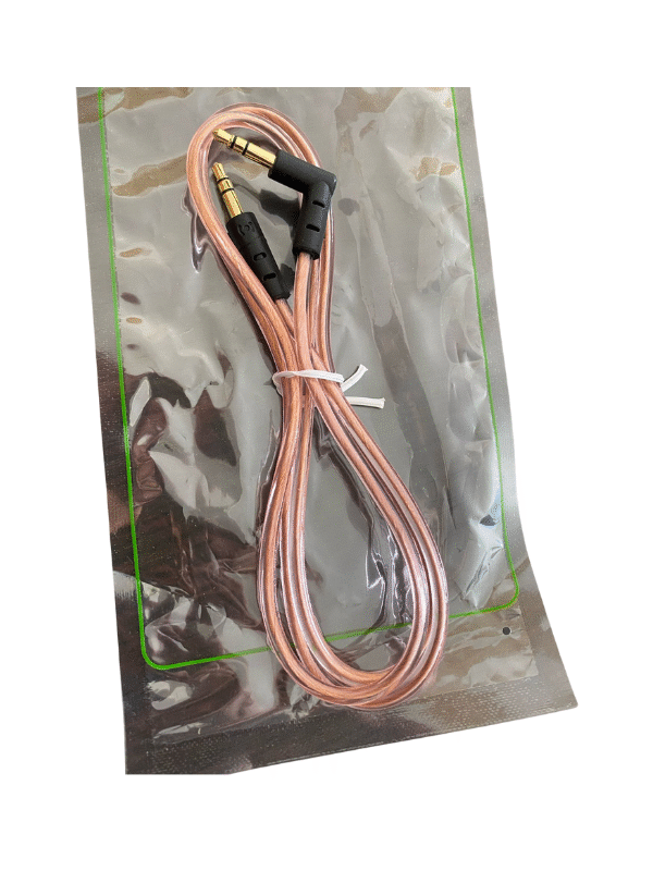 F10329 Cable Auxiliar 1x1 3.5 Stereo Cristal 1.8 mts